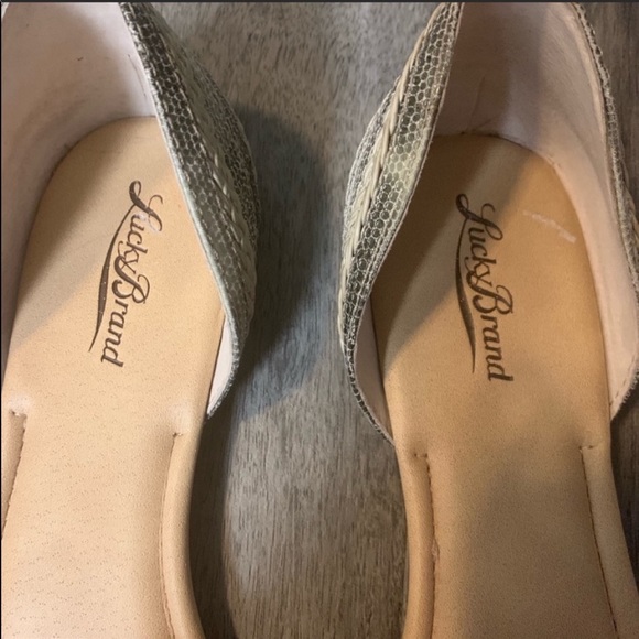 Lucky brand faux snakeskin pointed toe flats - Picture 4 of 8
